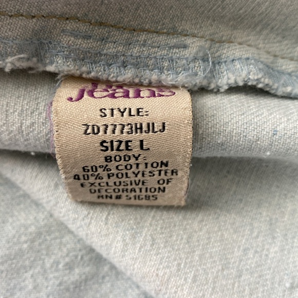 Medium Dree Light Blue Denim Button Down Vest Light Distressing. Large - Picture 6 of 6